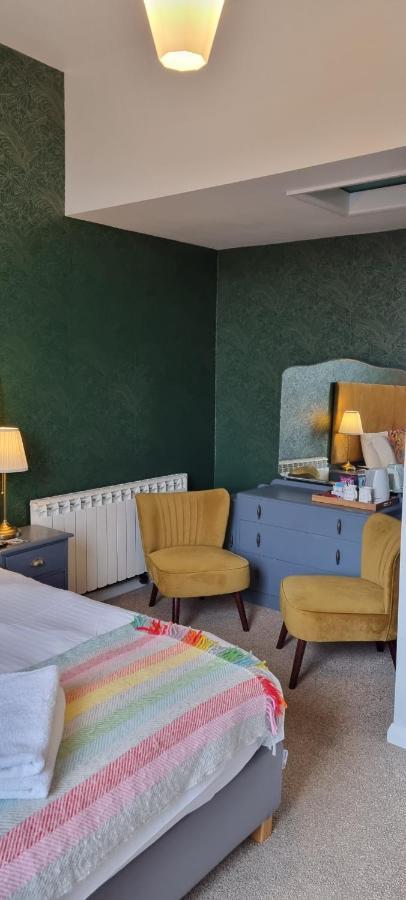 Super King or Twin Room with Sea View